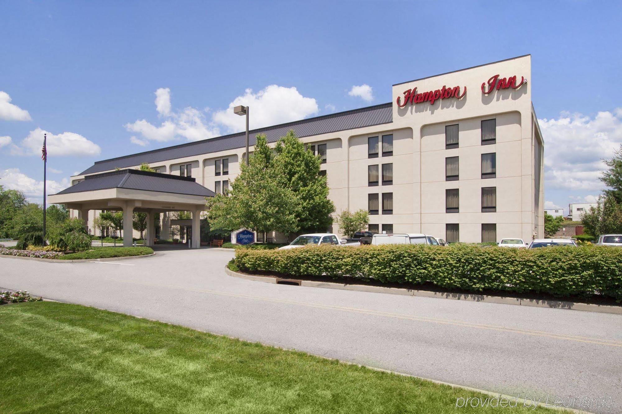 Hampton Inn Мидлтаун Экстерьер фото